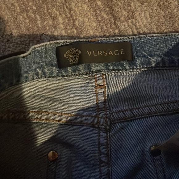 Versace light blue jeans size 28 waist. Excellent condition. - Picture 6 of 8